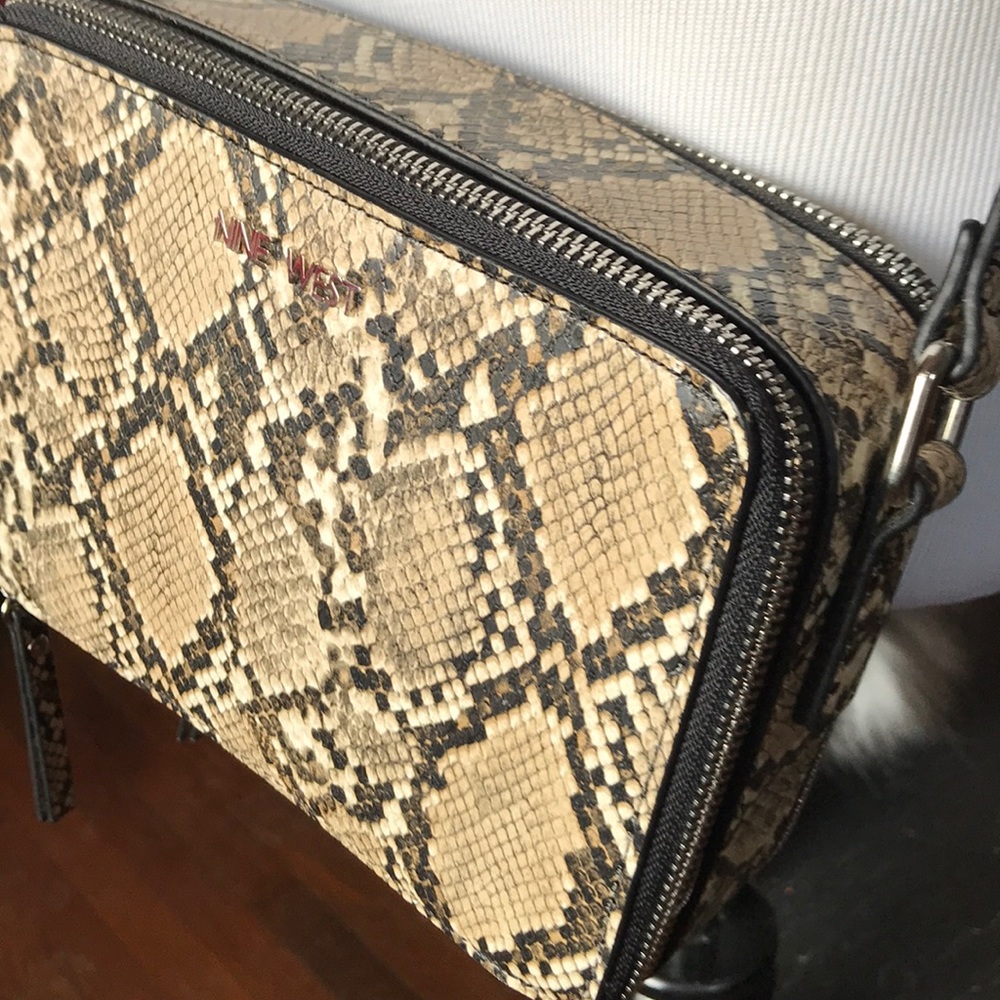 Nine West snakeskin cross body - Picture 3 of 7